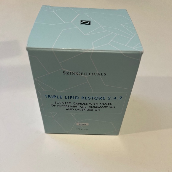 SkinCeuticals Triple Lipid Restore Scented Candle -  6oz [New candle, open box] - Picture 2 of 2